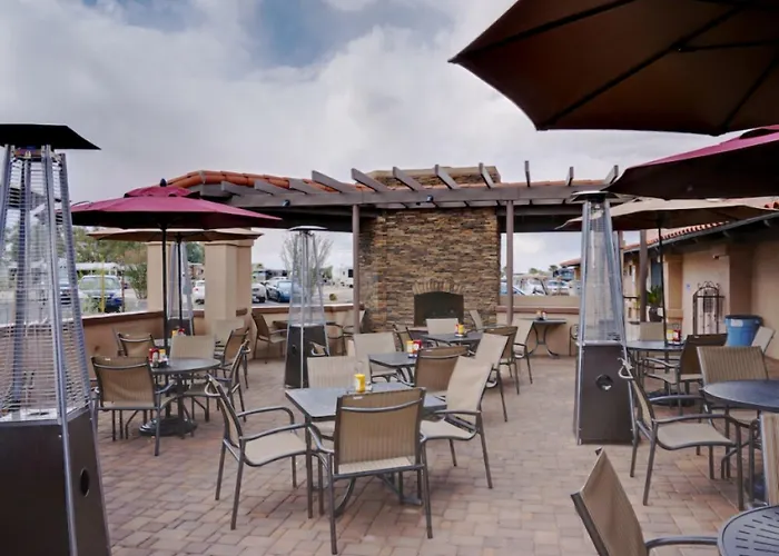 Voyager Resort Inn