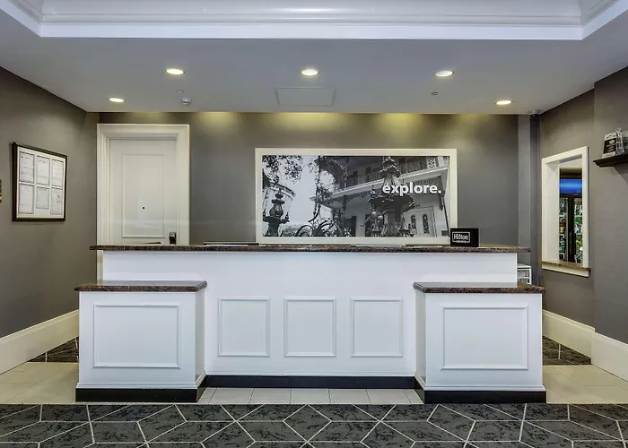 Hampton Inn & Suites Mobile - Downtown Historic District