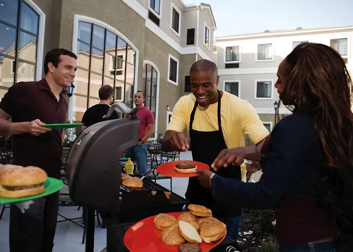 Staybridge Suites Rochester University By Ihg