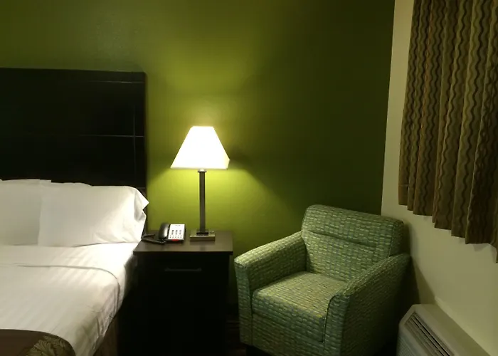 Boarders Inn & Suites By Cobblestone Hotels - Ashland City