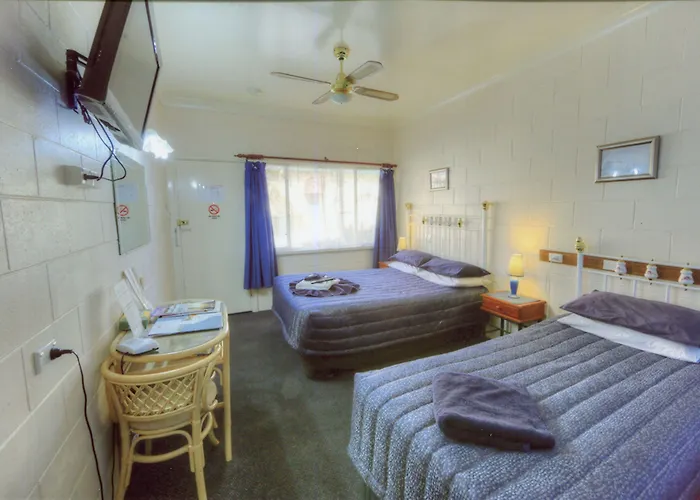 The Lodge Outback Motel