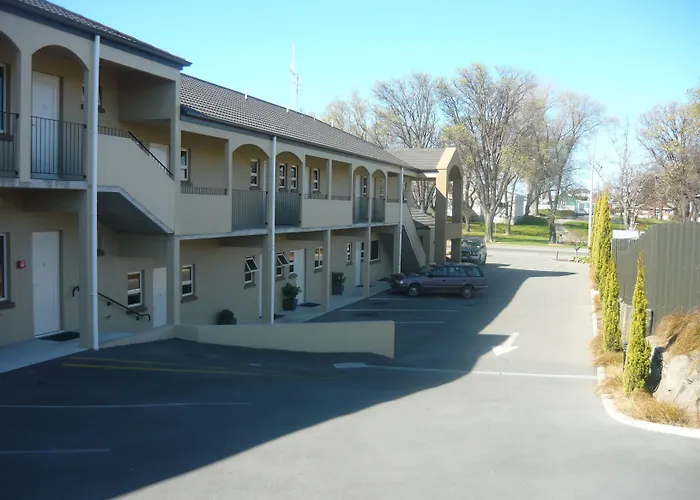 Asure Avenue Motor Lodge
