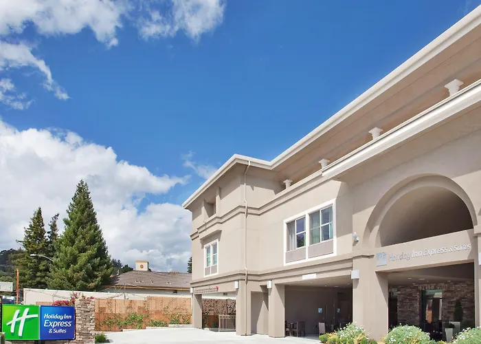 Holiday Inn Express Hotel & Suites Santa Cruz By Ihg