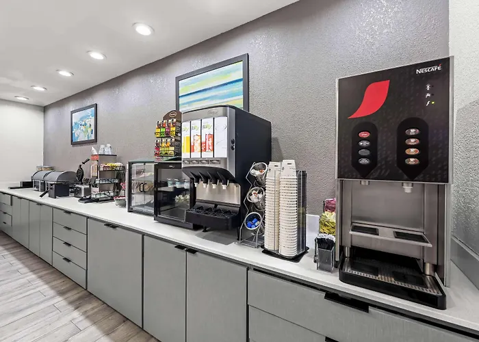 Best Western Palace Inn & Suites