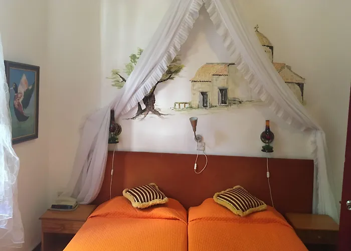 Kiniras Traditional Hotel & Restaurant