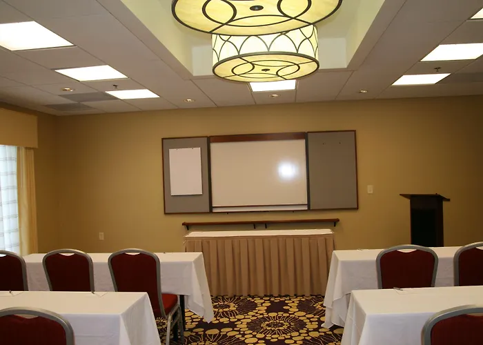 Hampton Inn Richmond - Airport