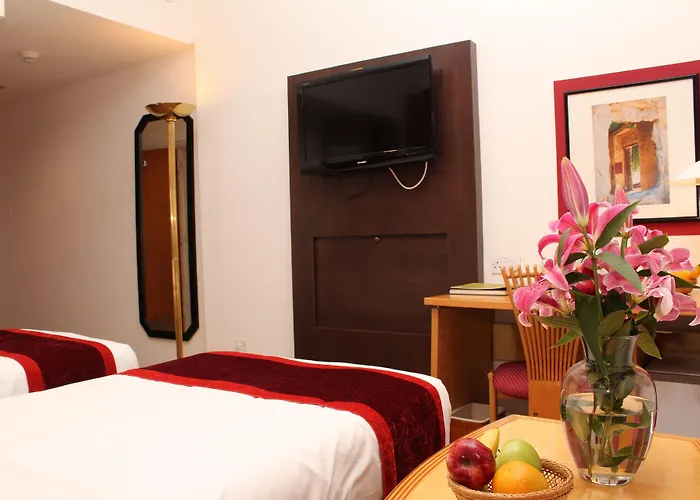 Oasis Hotel