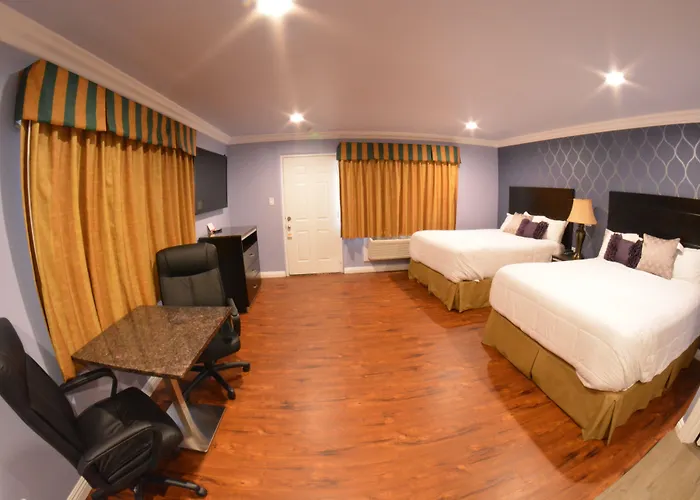 Crystal Lodge Motel