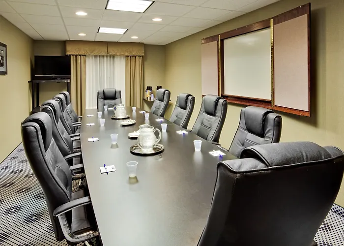 Holiday Inn Express Hotel & Suites Lebanon By Ihg