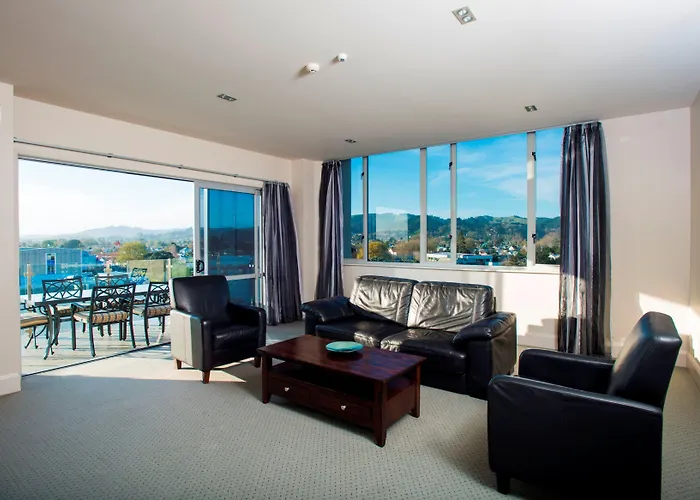 Emerald Hotel