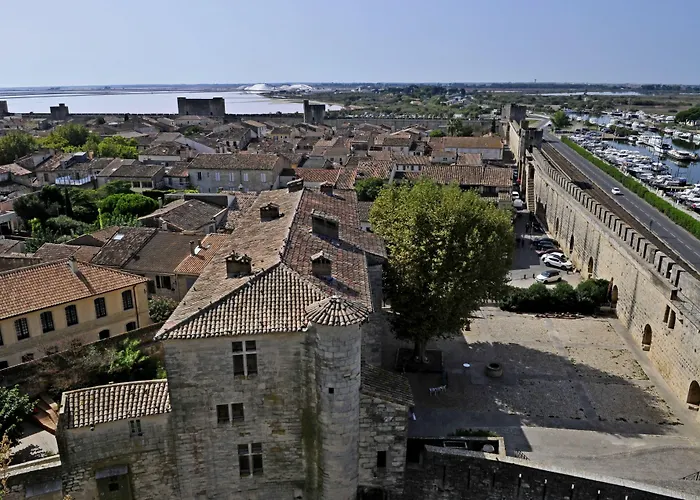 Hotel La Maison Des Croisades - Au Pied Des Remparts