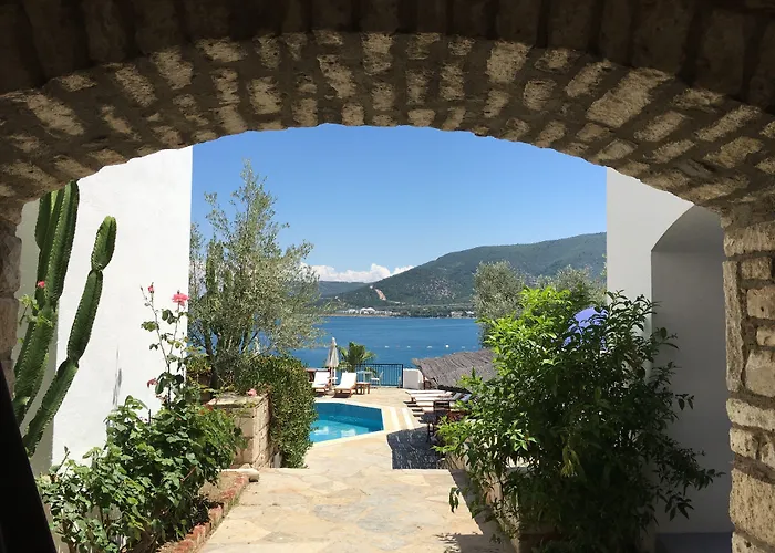 Omar Hotel & Suites