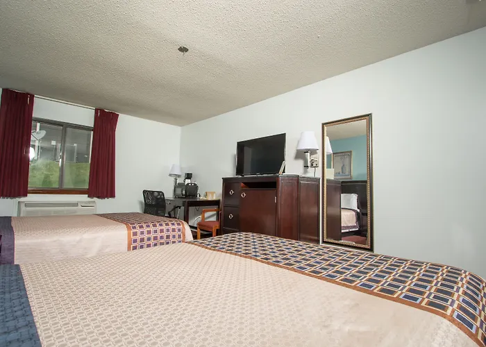 Eastbrook Inn
