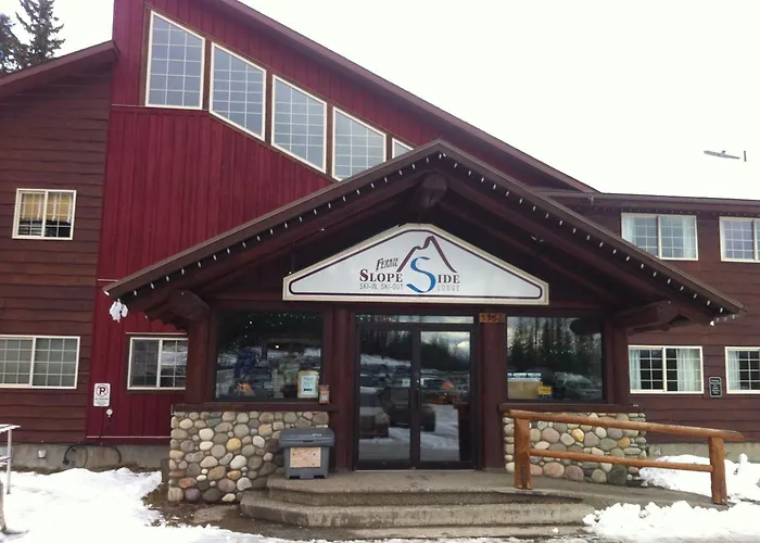 Fernie Slopeside Lodge