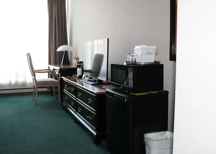 Surestay Plus By Best Western Windsor