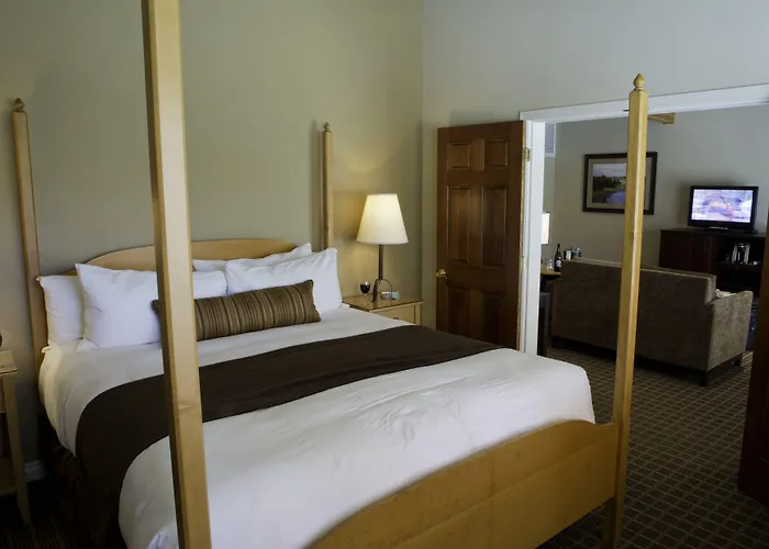 Pine Ridge Inn