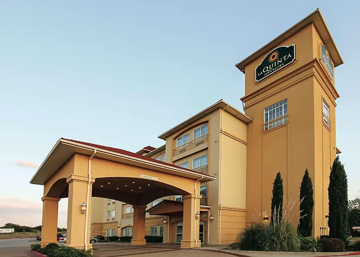 La Quinta Inn & Suites By Wyndham South Dallas - Hutchins