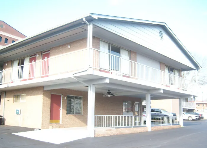 Budgetel Inn & Suites
