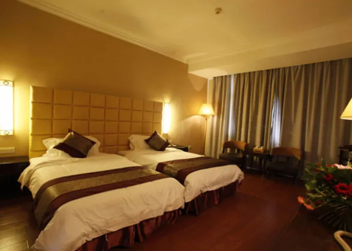 Wuyishan Yuanhua International Grand Hotel