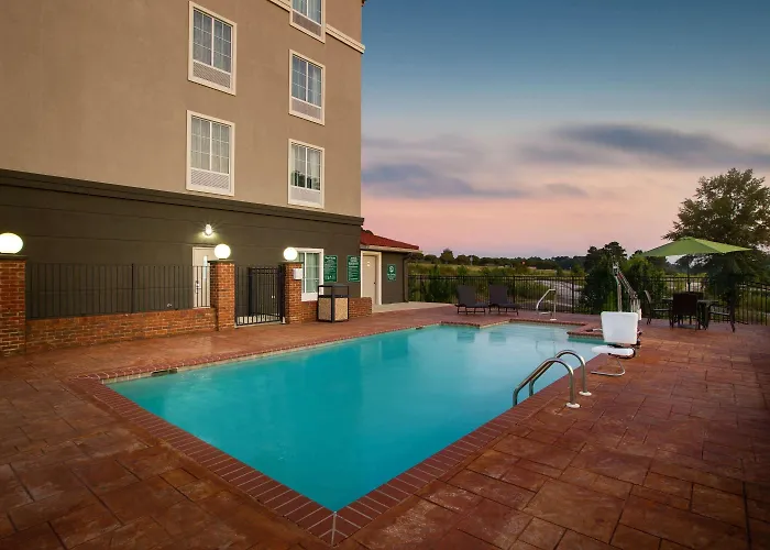 La Quinta By Wyndham Tupelo