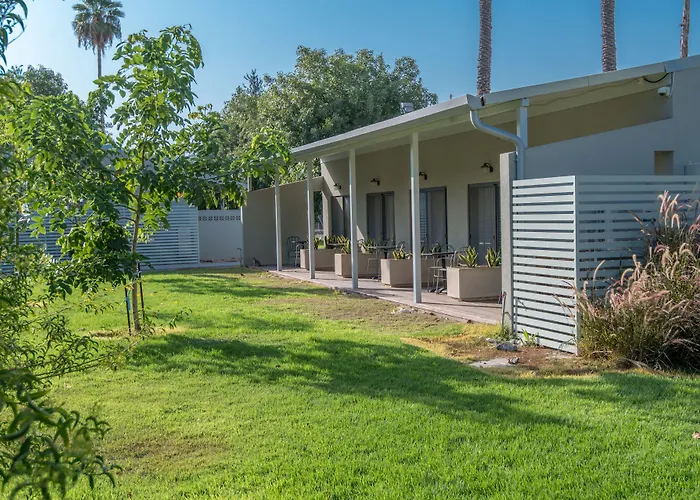 Degania Bet Kibbutz Country Lodging