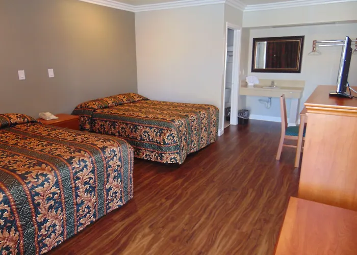 West Coast Inn Santa Ana