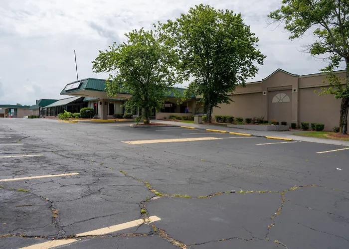 Hotel O Henderson Kerr Lake I 85 Nc