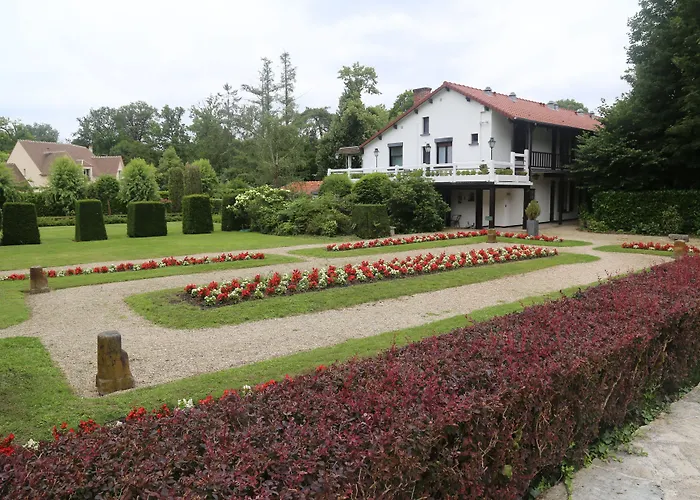 Hotellerie Du Bas-Breau