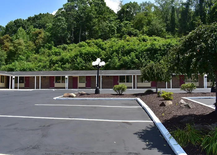 South Hills Motel