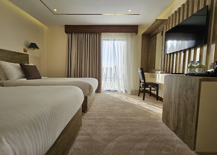 Edom Hotel