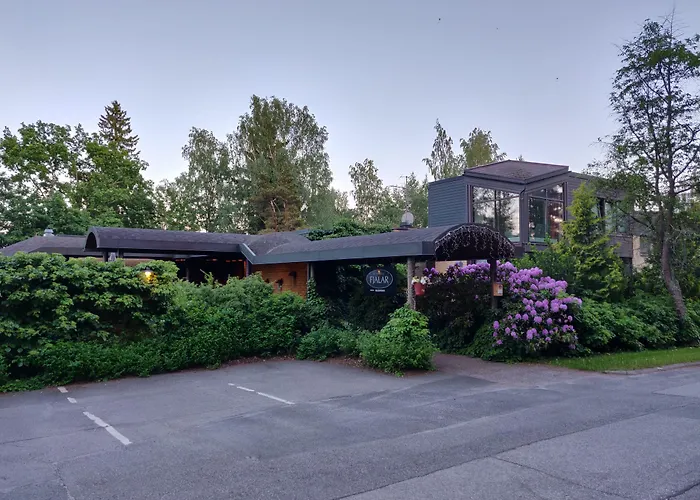 Hotel Fjalar