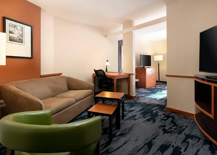 Fairfield Inn & Suites Redding