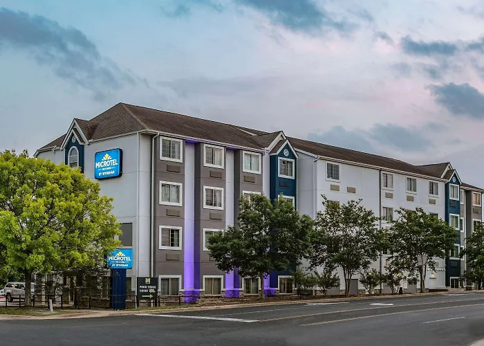 Microtel Inn & Suites By Wyndham Austin Airport