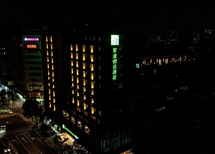 Holiday Inn Express Shantou City Center By Ihg