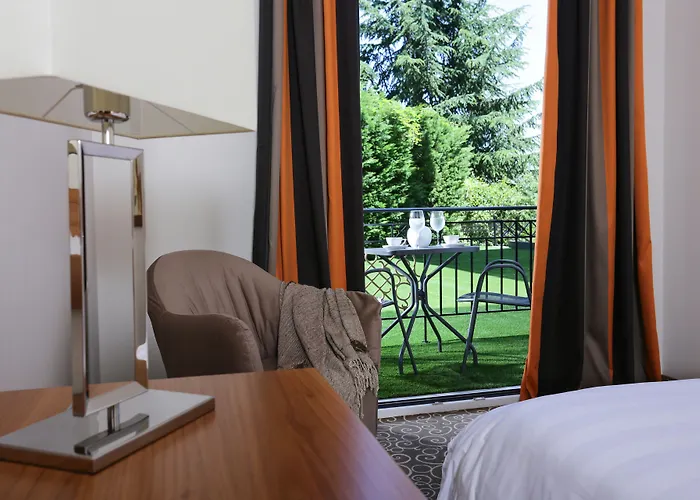 Chloe Luxury Hotel