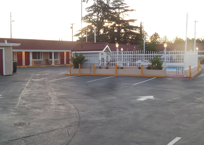 Holiday Motel Oakdale