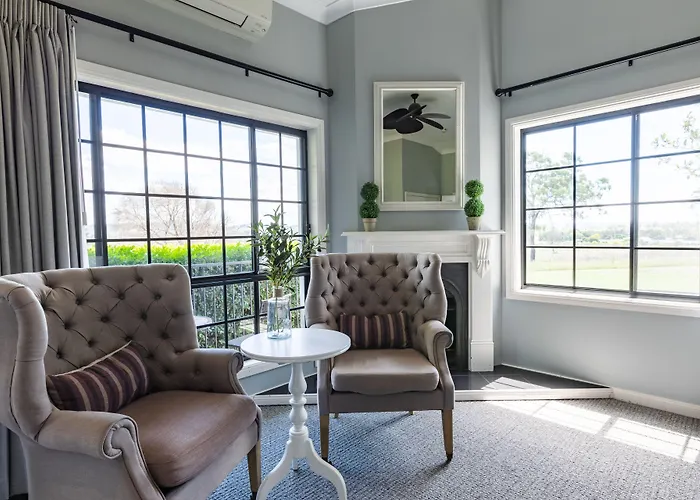 Camden Valley Inn
