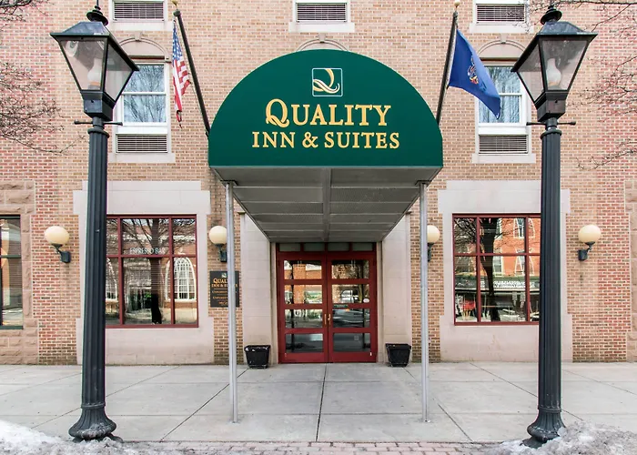 University Hotel & Suites Shippensburg, Trademark By Wyndham