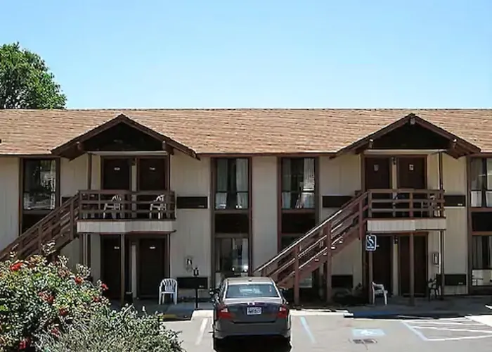 Jamestown Railtown Motel