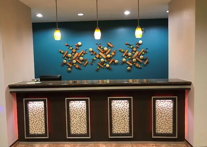 Executive Inn And Suites Joaquin