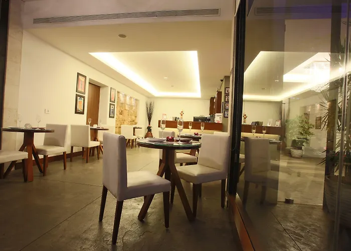 Monoberge Hotel