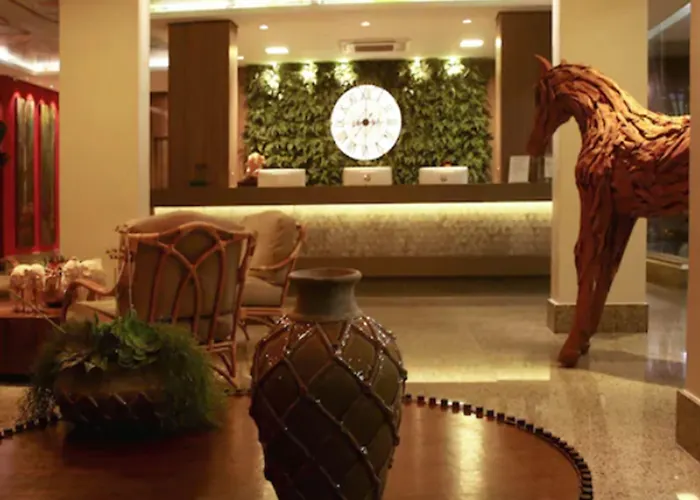 Amazon Plaza Hotel