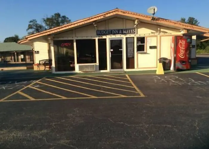 Budget Inn & Suites
