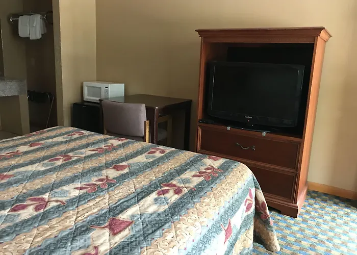Budget Inn & Suites