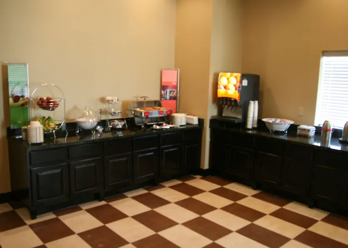 Hampton Inn La Grange