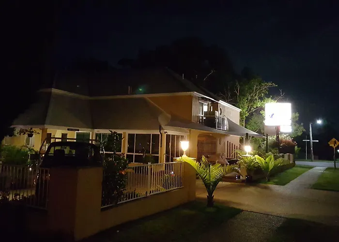 Admiral Nelson Motor Inn