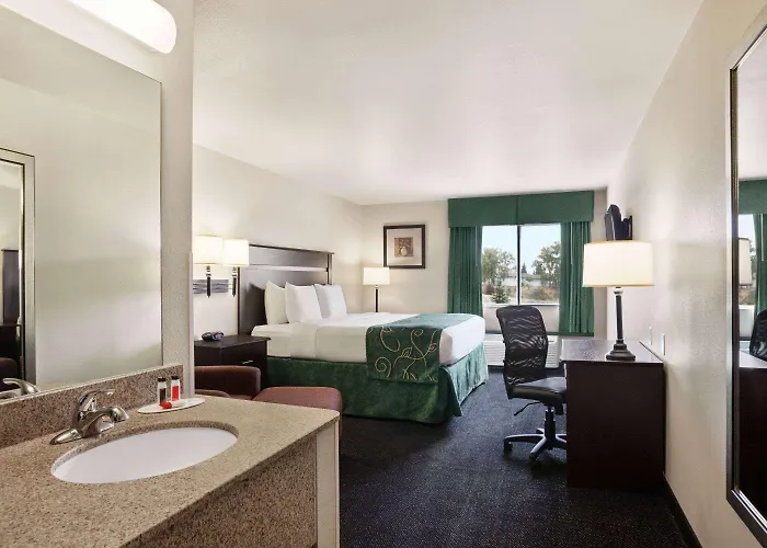 Travelodge By Wyndham Mcalester