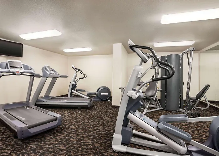 Travelodge By Wyndham Mcalester