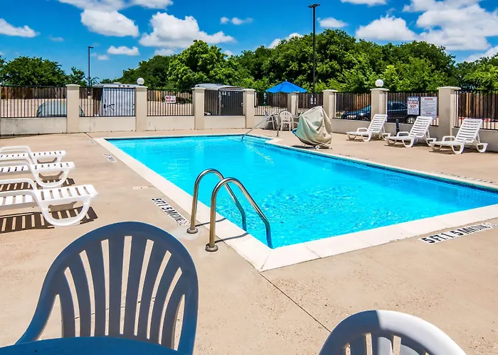 Motel 6-Cleburne, Tx
