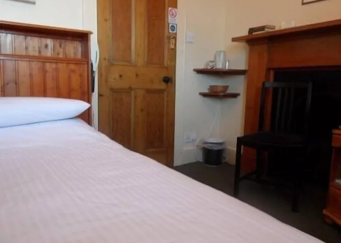 Cairn Hotel